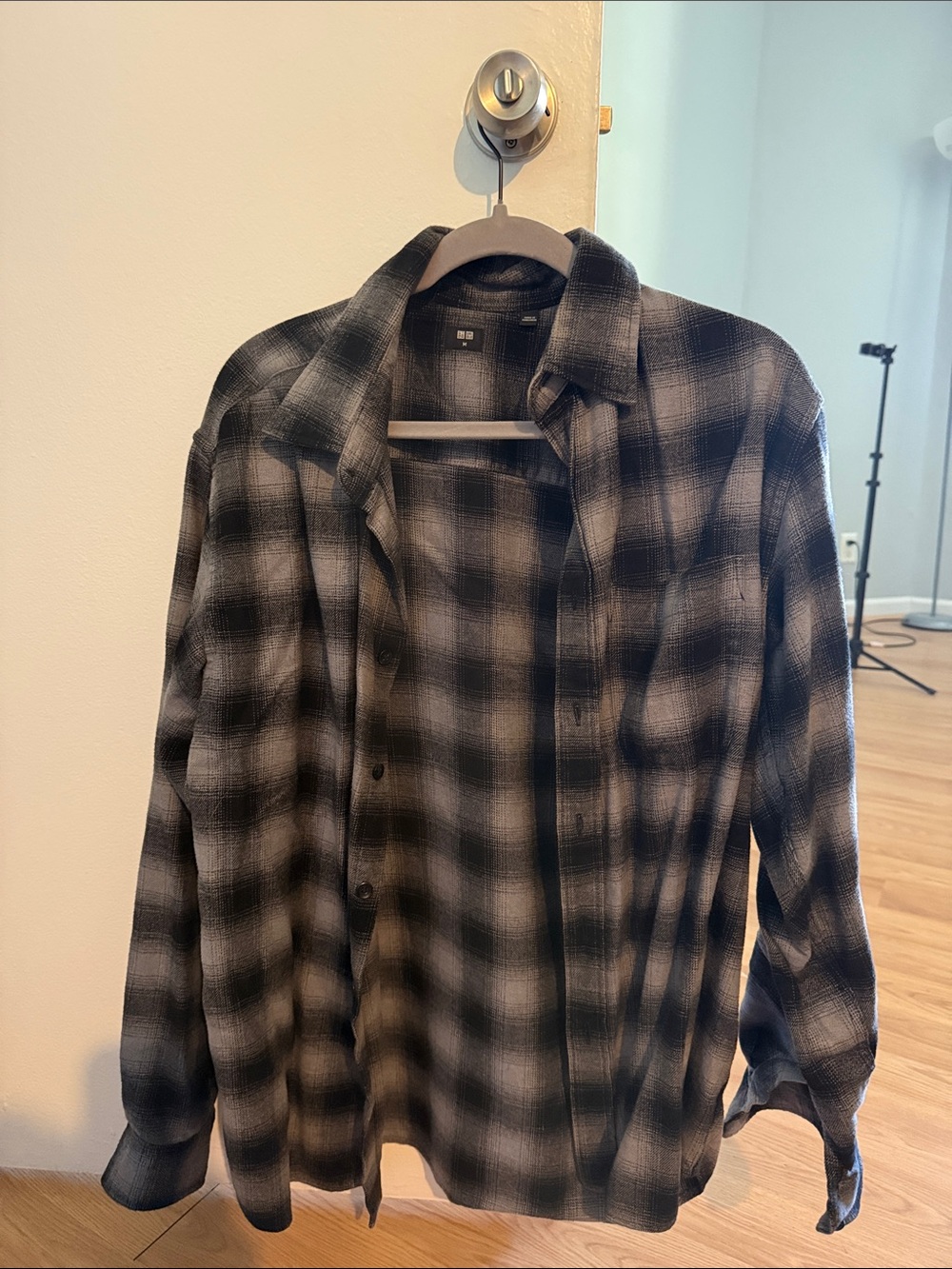 Uniqlo Black and White Plaid Button-Down Shirt